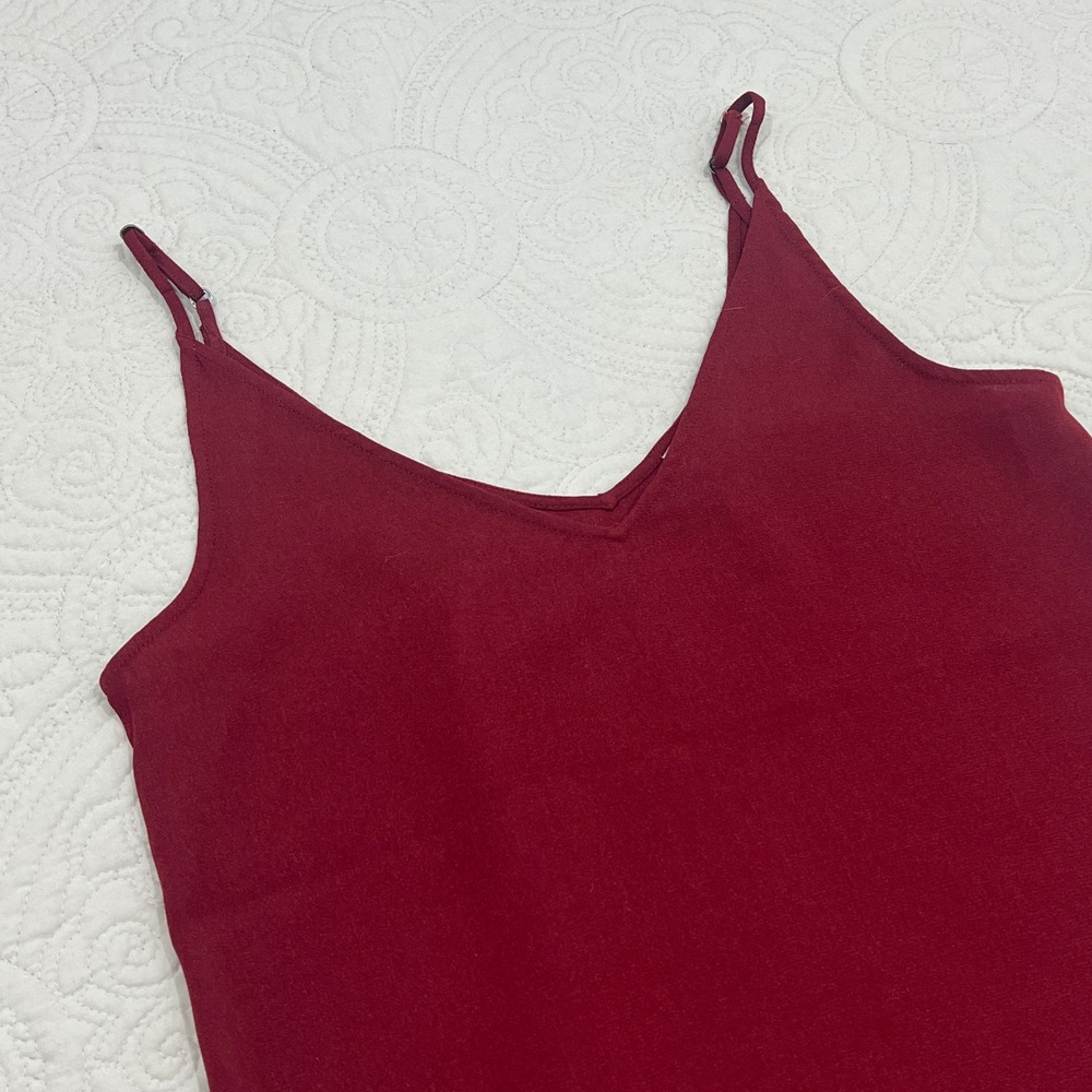 Abercrombie & Fitch Burgundy Red V-Neck Adjustable Strap Cami Top XS